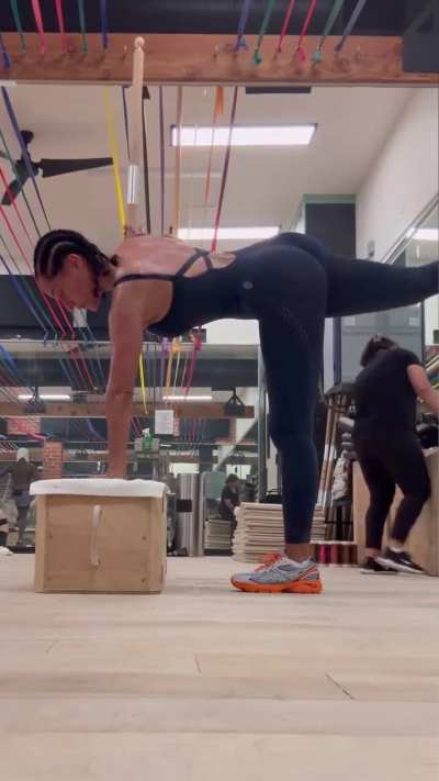 Summer body coming soon😩😩