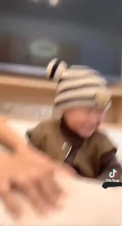 Using dad's belly to make mochi