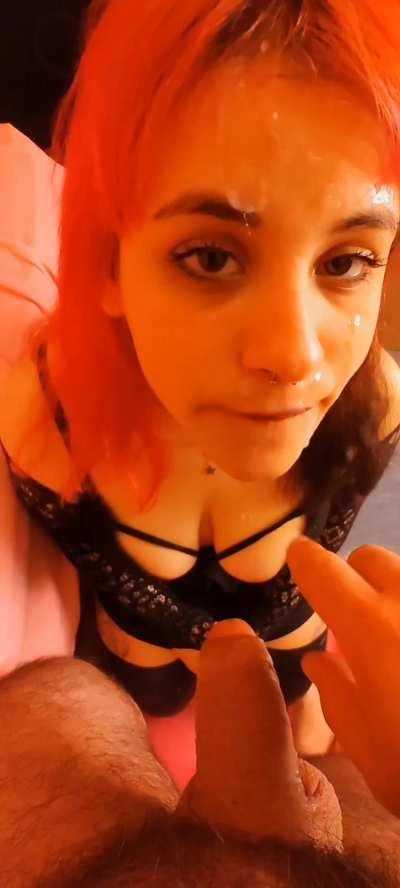 I'm a good girl(⁠ ⁠◜⁠‿⁠◝⁠ ⁠)⁠♡