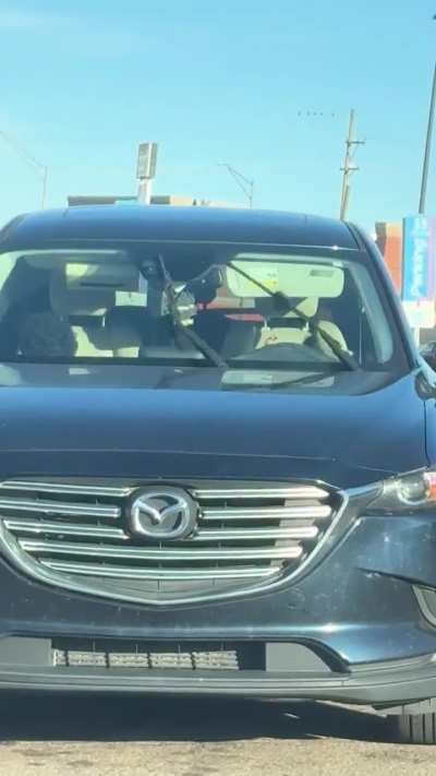 The kids will be fine with the keys in the car while mommy goes shopping