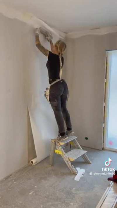 Swedish wall craftswoman