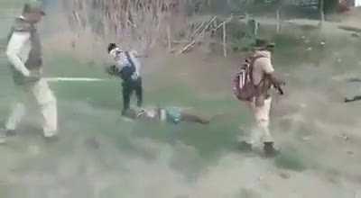 (Bangladeshi Muslim) They were asked to move back to there land by Assam police, but they attacked the local police with sharp weapons.. This was retaliation attack by our police. Illegal Bangladeshi immigrants, attacked and injured 12 police man with blu