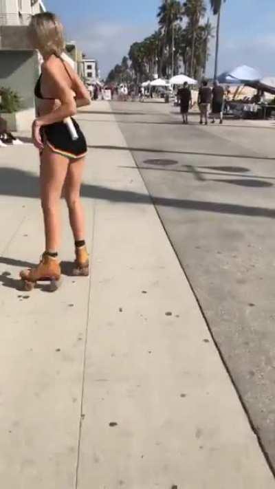 JU from r/oddlysatisfying because, apparently, hot girls on roller skates qualifies now. All subs eventually just lead to hot girls. 🙄