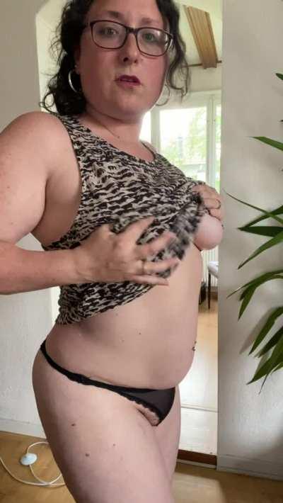 Grab them like i'm gonna grab yours