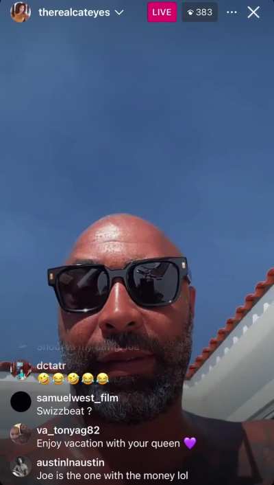 The PodFather on Vacation in Cabo getting rubbed down by Miss Pump.  This is how you Really Live when you at the Top of Your Game!  No Pod this Week, don’t even ask Patronies and Brokies! 👏🏾🌊😎🌴🇲🇽✨