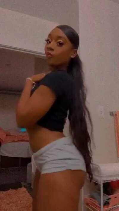 AMOSC 👻 bbygirlmax1 to see more of my fat ass 😝