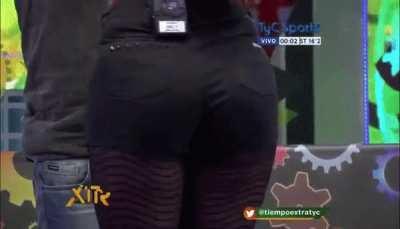 Que colita 😋 [Ivana Nadal]