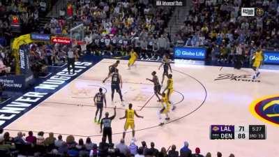 [Highlight] Westbrook pulls up for the transition three