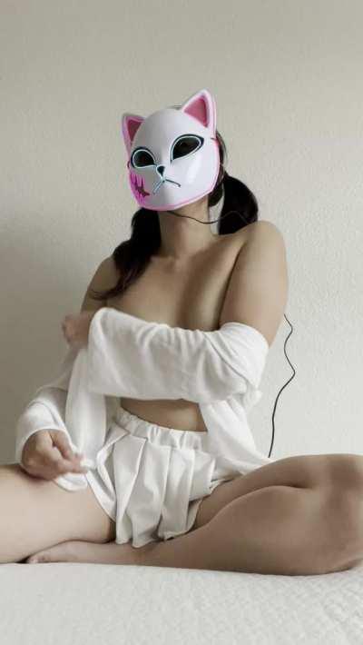 kitty with titties ;)