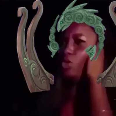 Miss Whoretune slapping Karma after stealing her cannon minion with an empowered Q