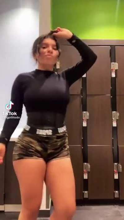 Camo color is good but imagine if it was black