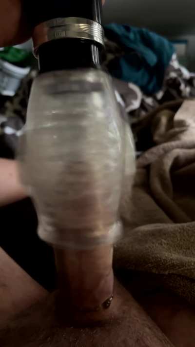 Testing out the [gluck gluck 3000]