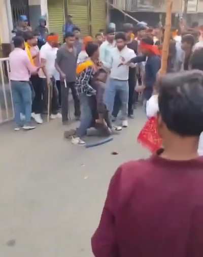 Instant Death of 21 year-old: Bajrang Dal Members Dancing in front of Mosque with Swords accidentally Stab their Own Member.