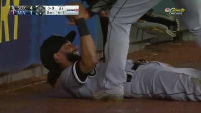 [Highlight] Billy Hamilton makes an insane diving catch in the rain