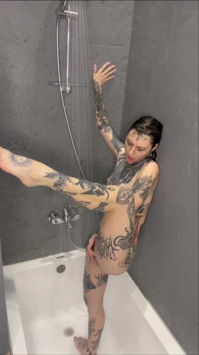 Will u fuck me in the shower if i will ask u?