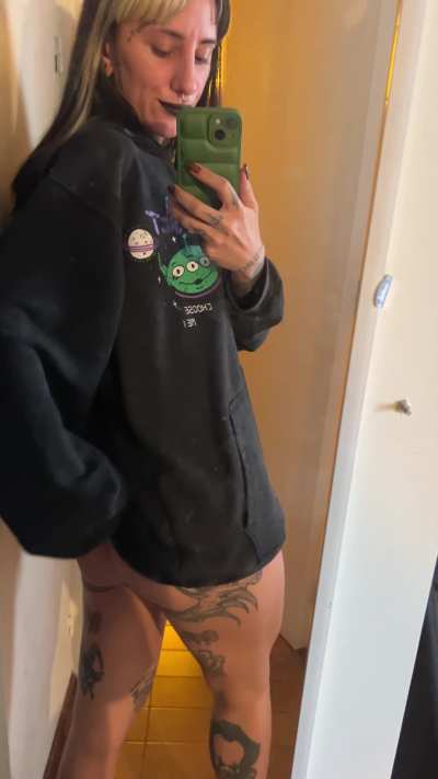 i'll steal your clothes and send you videos wearing them