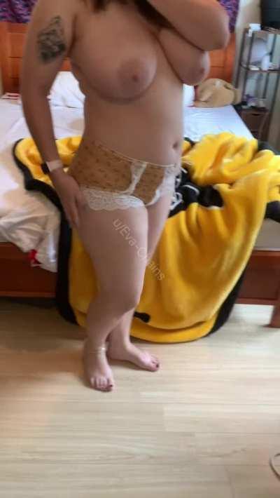 Just feeling cute, do you like my mombod