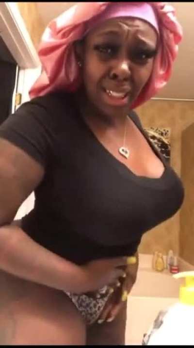 Even with this face would be top 5 if she didn’t play to much