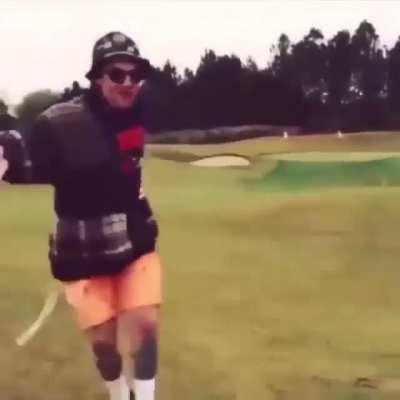 happy friday 🤸🏾‍♀️