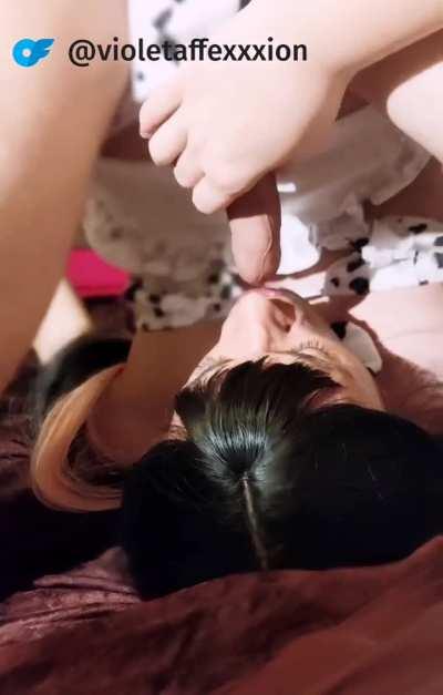 She's helping me milk myself 💦🤤