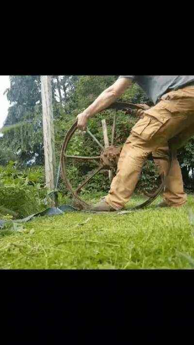 Another example of removing a fence post with a wheel