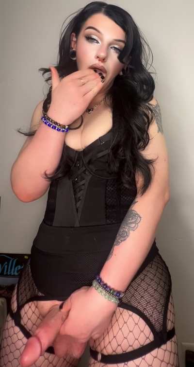 Could you come clean the cum off of mommy’s balls for me?