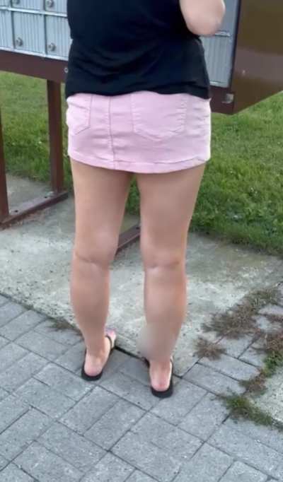 Oops. I dropped the keys. 