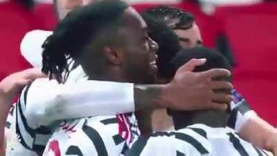 Rashford's Goal against PSG in slow motion. Enjoy!!