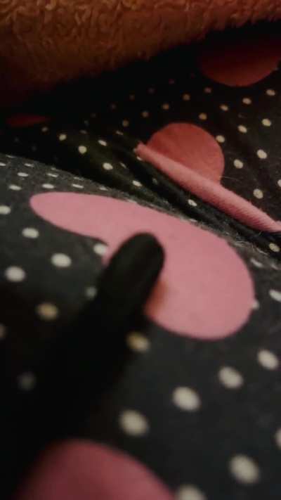 I woke up this morning and my tummy was already rumbling wanting to take a shiiit. As I ran to the toilet, this loud ass fart 💨 came out. Omggg! Didn’t think I’d make it! 😝 