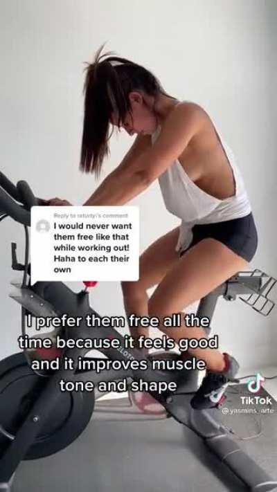 Doing What Feels Good 🤤 [@yasmins_arte]