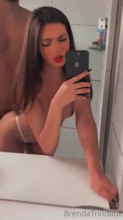 Brenda trindade