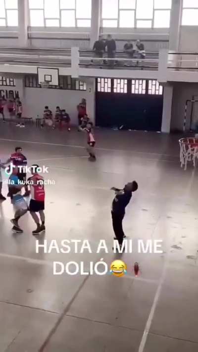tremendo putazo