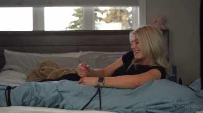 She kept going after he cums.. 🫣