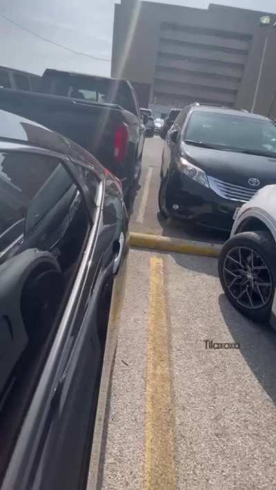 Her Uber driver wanted to try black pussy