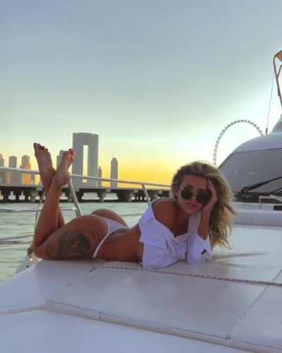 Nata Lee (@natalee.007)