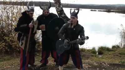 И ещё веселую, боянистую, матерную сагу вам в ленту, про то, как Конунг Олаф Моржовый Хер неправильно в поход собирался. Песня с моралью, в плане: Бди за Свой Жеппь!. Изначально, вроде, от 