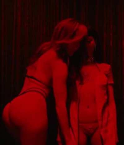 Hustler's sensual scene