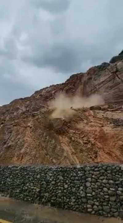 Near miss during rains in Oman