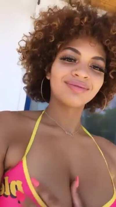 Subreddit request Leizamariecabrera