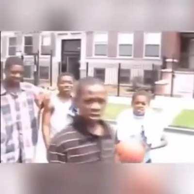 Lil Jojo and Lil Steve(?) on the same basketball team🕊️