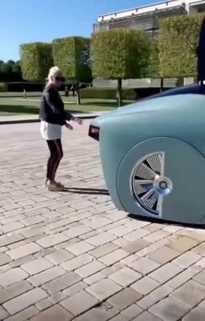 Futuristic Rolls Royce