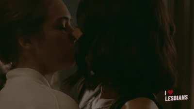 Kaylee Bryant & Lulu Antariksa (