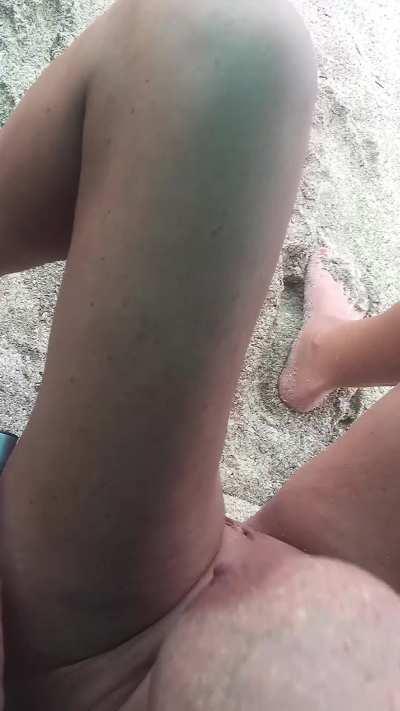 My Piss Princess wife Kathy pisses and shows off her Big Bucket Cunt at Haulover Beach. 🐙Katherine Brown🐙