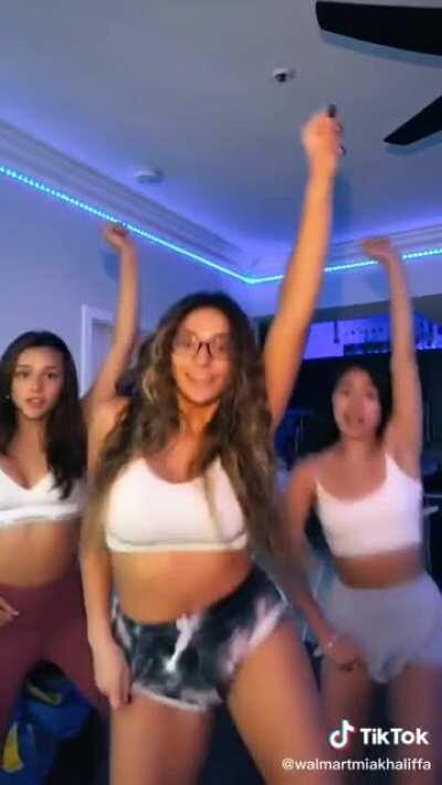 Sami Brielle (@walmartmiakhaliffa)