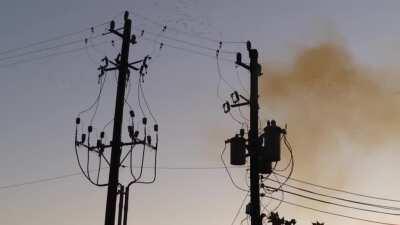 Birds Make a Power Line Explode