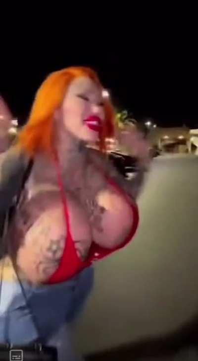 Mary Mag street slut