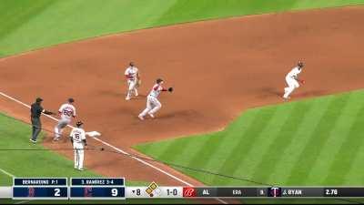 [Highlight] [Highlight] Red Sox vs Guardians, bottom of the 8th 'Fielder's Choice Double Play'.
