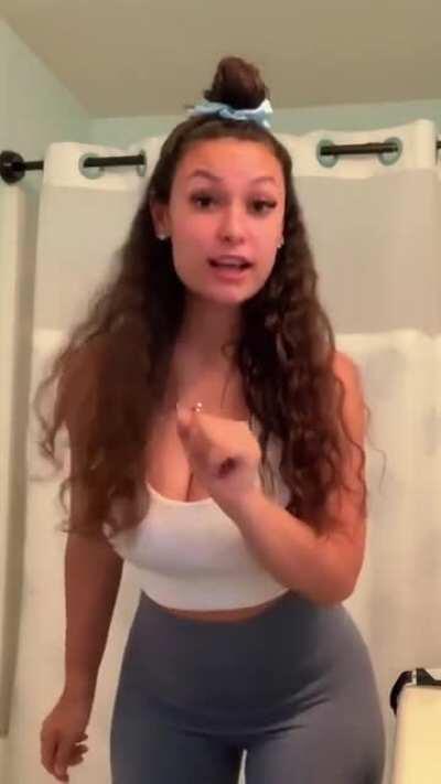 KaelaniSkye - Video #5202