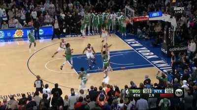 [Highlight] Tatum ties the game with the tough jumper with 1.5 left