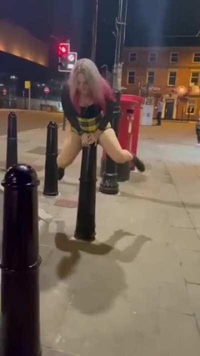 HMC while I hop this pole